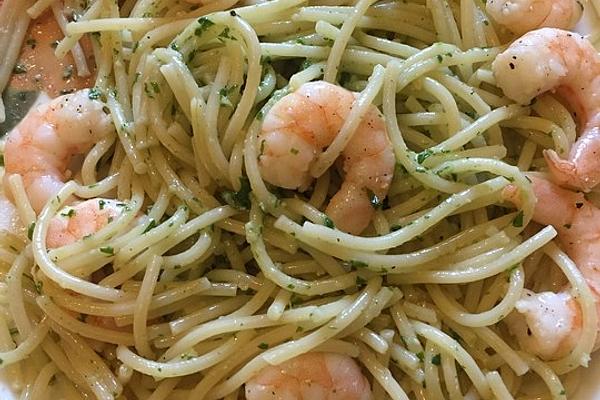 Spaghetti with Wild Garlic Pesto and Prawns