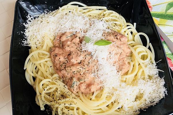 Spaghetti with Zucchini – Ricotta – Tomato Sauce
