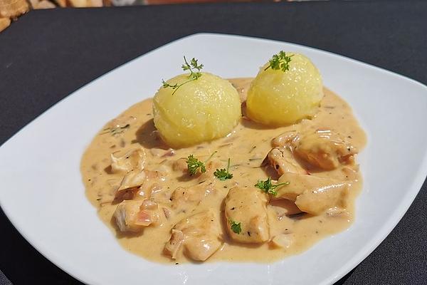 Special Sliced ​​meat in Onion – Cream – White Wine – Sauce