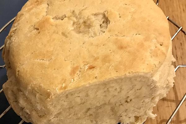 Spelled Bread from Pot Without Kneading