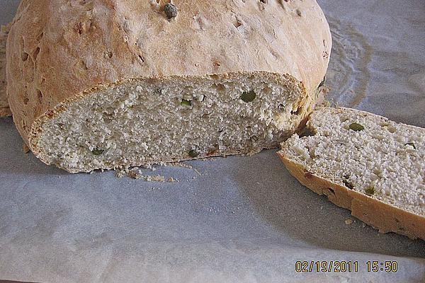 Spelled Bread with Sunflower Seeds and Pistachios