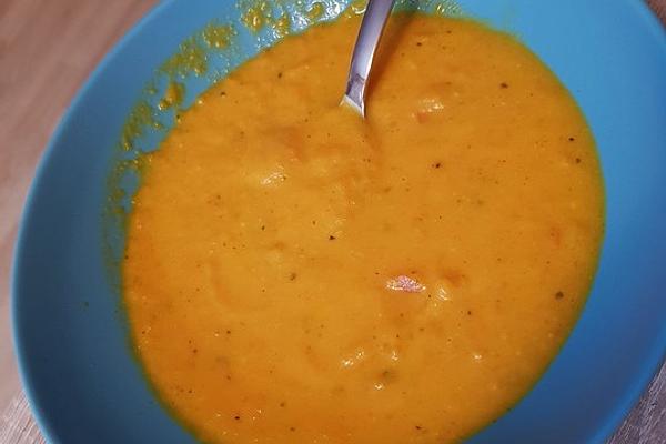 Spicy and Light Carrot Soup