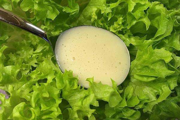 Spicy and Sweet Dressing for Leaf Salads