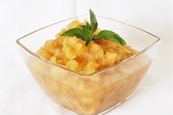 Spicy Apple Compote with Cider