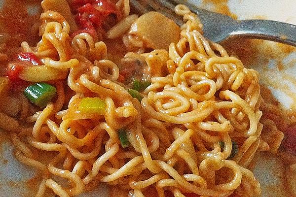 Spicy Asian Noodle with Prawns