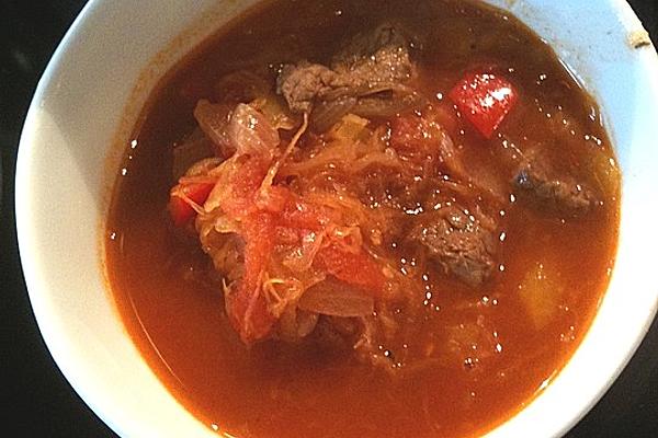 Spicy Goulash – Sauerkraut Soup