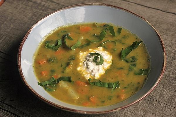 Spicy Kohlrabi Soup with Wild Garlic, Horseradish and Grainy Cream Cheese