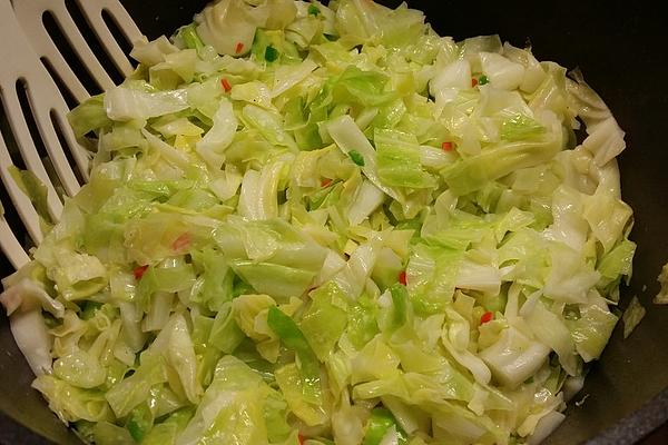 Spicy Pointed Cabbage with Vanilla