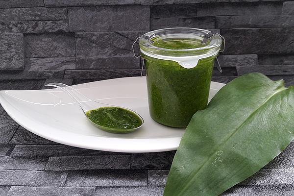 Spicy Wild Garlic Pesto