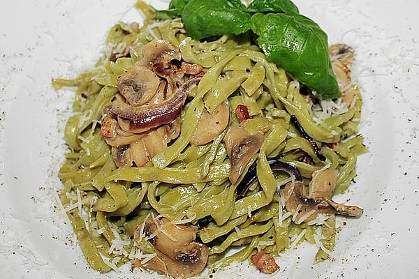 Spinach – Fettuccine in Mushroom Sauce