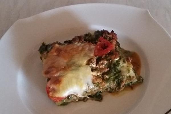 Spinach Lasagne with Minced Meat and Feta