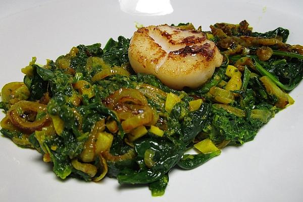 Spinach Leaves with Onions