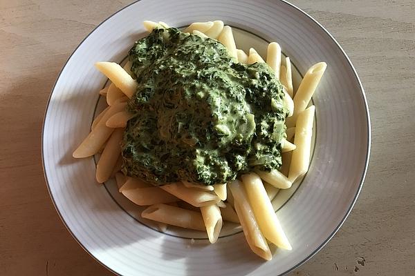 Spinach Noodles with Cream Cheese