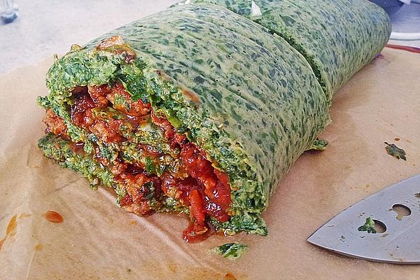 Spinach Roll with Minced Meat Filling