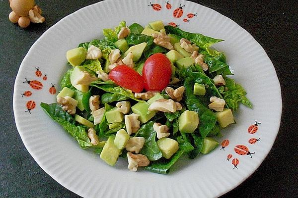 Spinach Salad with Bacon and Walnuts
