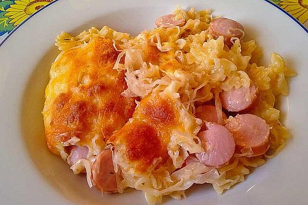 Spirelli Sauerkraut Gratin with Viennese Sausages