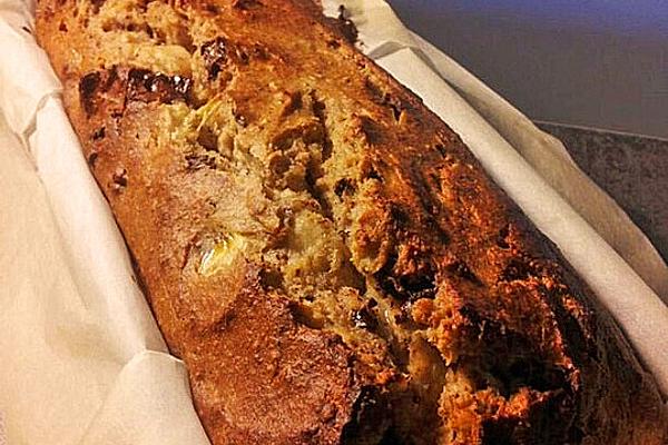 Sportsman Banana Cake with Chocolate and Nuts