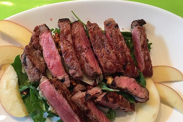 Steak Salad with Rocket and Apple