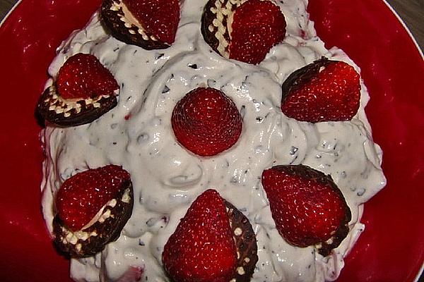 Strawberry and Chocolate Kiss Dessert