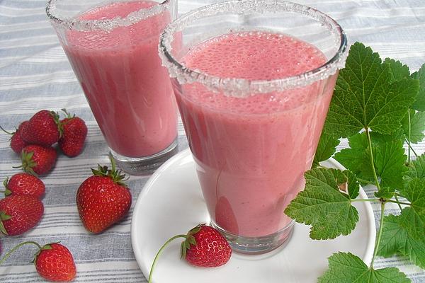 Strawberry and Currant Smoothie