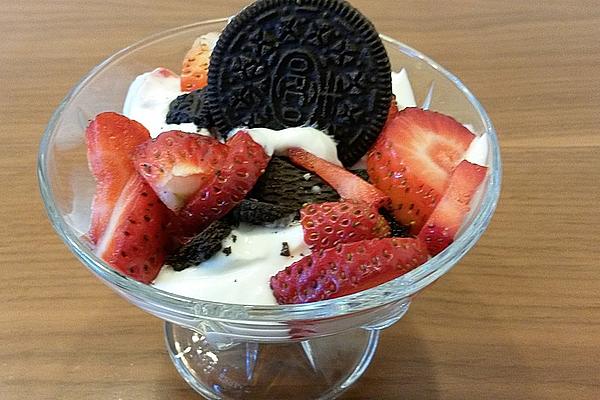 Strawberry Oreo Cream