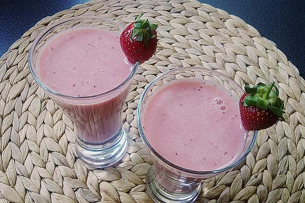 Strawberry Smoothie, with Difference