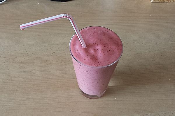 Strawberry Smoothie with Vanilla Ice Cream