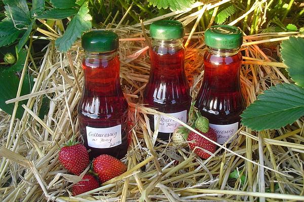 Strawberry Vinegar with Honey