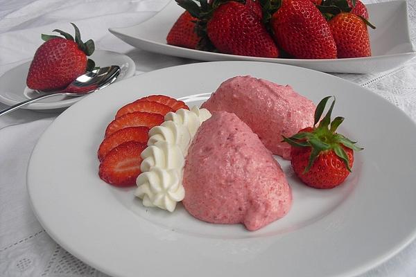 Strawberry Yogurt Mousse