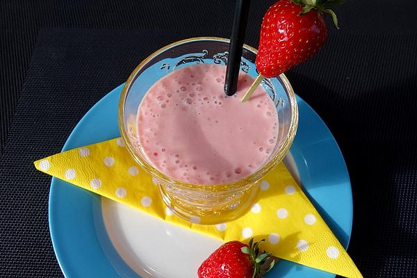 Strawberry Yogurt Shake