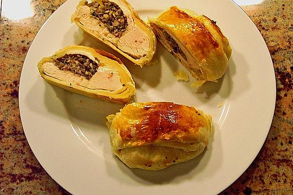 Stuffed Chicken Fillet in Puff Pastry