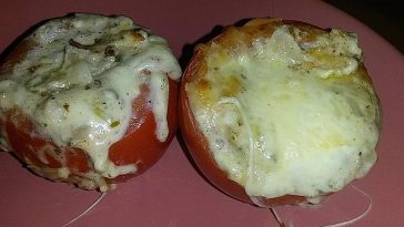 Tomatoes with Cottage Cheese Filling