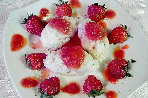 Summer Dessert with Strawberries and Rice Pudding