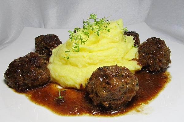 Swedish Meatballs with Mashed Potatoes and Brown Sauce