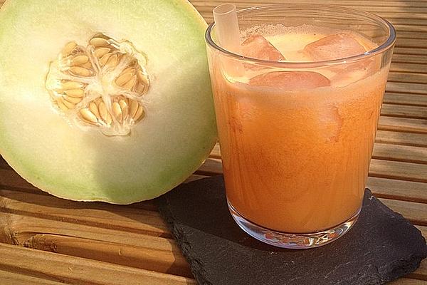 Sweet Melon and Carrot Juice