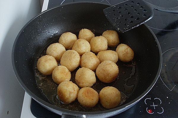 Sweet Semolina Dumplings