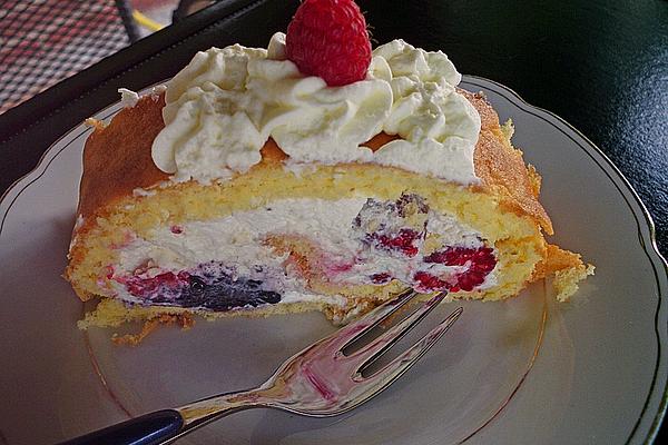 Swiss Roll with Raspberry and Cream Filling