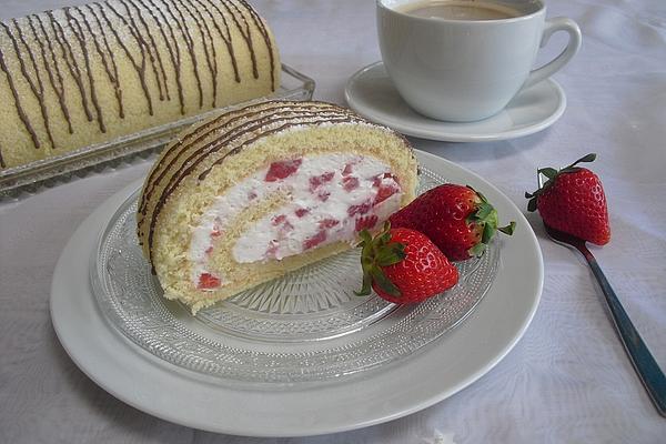 Swiss Roll with Strawberries