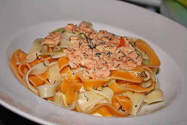 Tagliatelle with Honey – Mustard – Sauce and Smoked Salmon