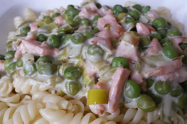 Tagliatelle with Peas and Smoked Salmon