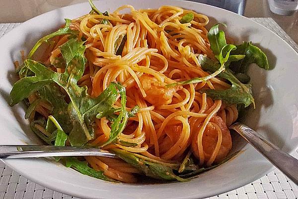 Tagliatelle with Rocket in Tomato and Butter Sauce