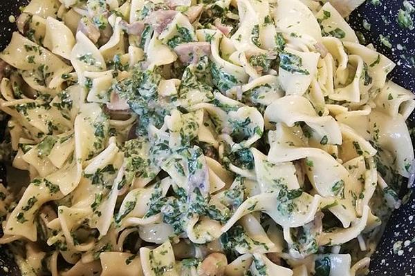 Tagliatelle with Spinach Gorgonzola Sauce