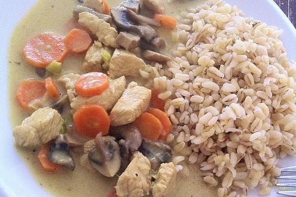 Tender Wheat Curry with Turkey
