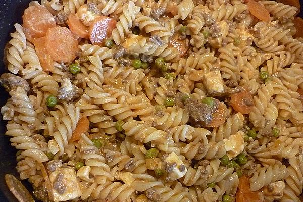 Tomato and Cream Pasta with Minced Meat and Vegetables