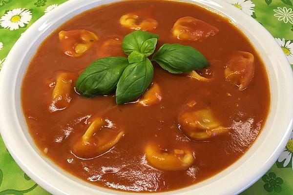 Tomato Soup with Tortelloni