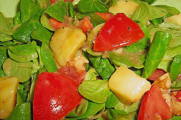 Tomatoes – Lamb`s Lettuce with Potatoes
