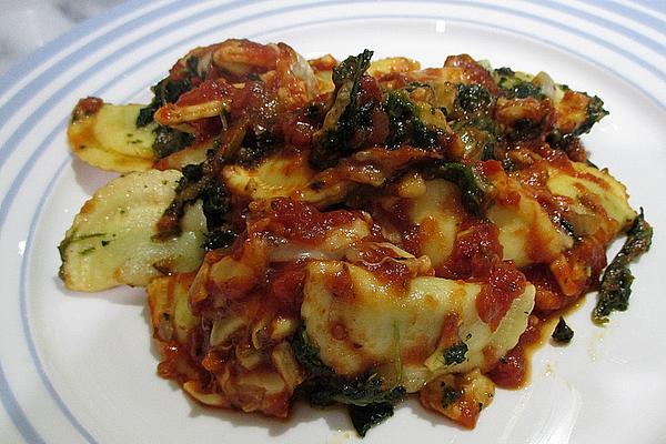 Tortellini Casserole with Spinach and Tomato Sauce