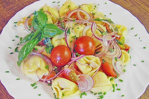 Tortellini Salad with Tomatoes