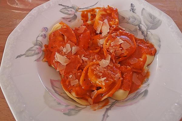 Tortellini with Creamy Tomato Sauce and Ham