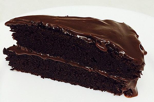 Traditional American Chocolate Cake